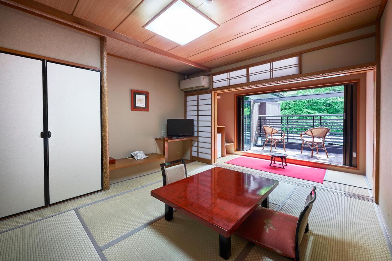 ชิมะ ออนเซ็น โทะชิมะยะ Hotel Nakanojo ภายนอก รูปภาพ