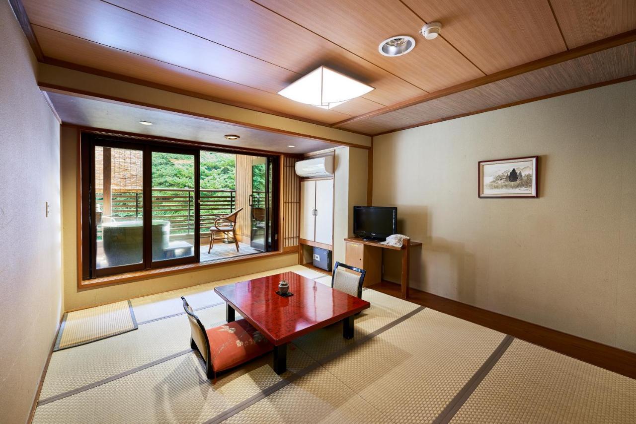 ชิมะ ออนเซ็น โทะชิมะยะ Hotel Nakanojo ภายนอก รูปภาพ