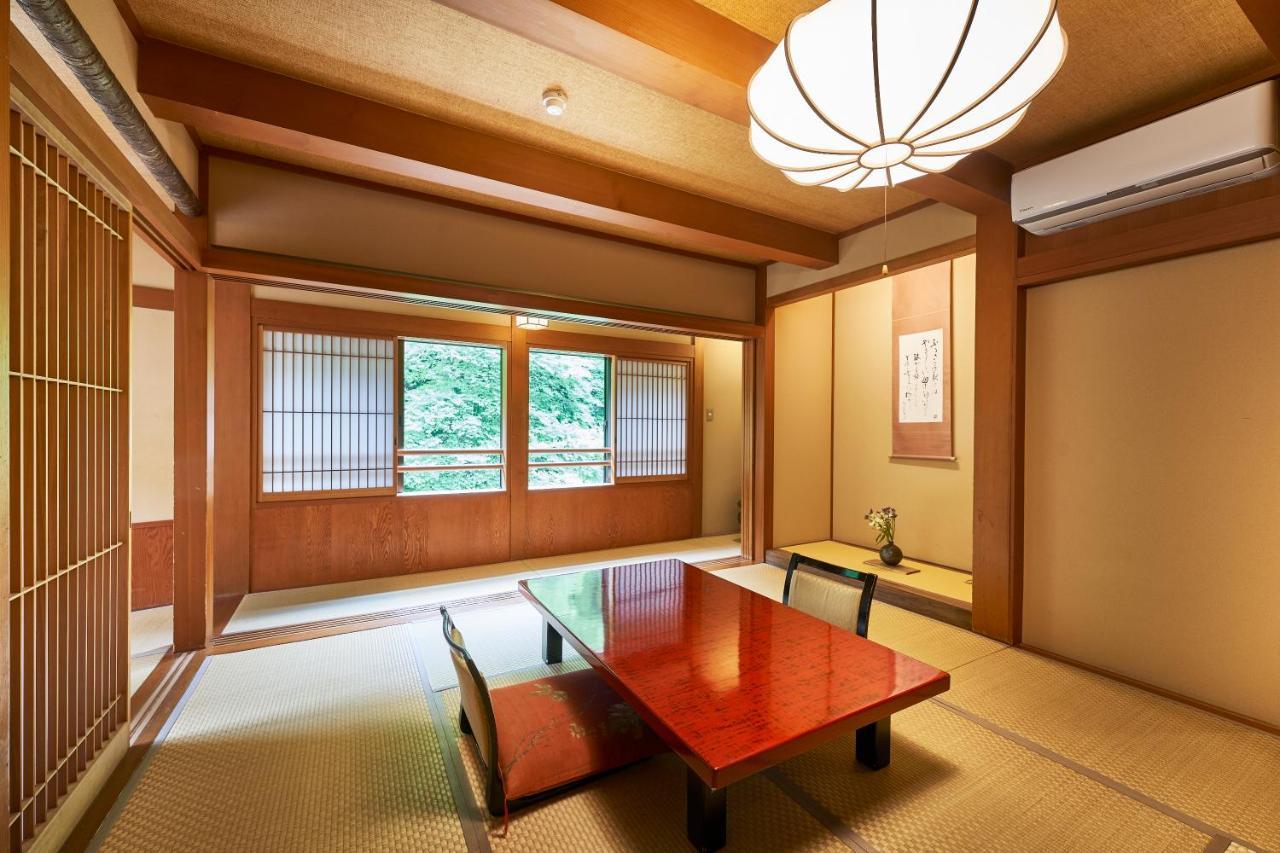 ชิมะ ออนเซ็น โทะชิมะยะ Hotel Nakanojo ภายนอก รูปภาพ